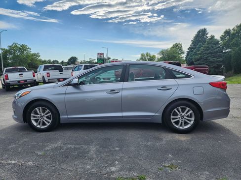 Used 2017 Hyundai Sonata SE FWD image 4