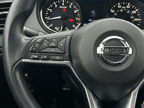 Used 2020 Nissan Rogue S FWD image 24