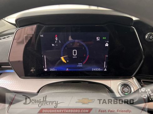 Used 2025 Chevrolet Trax LT FWD image 50