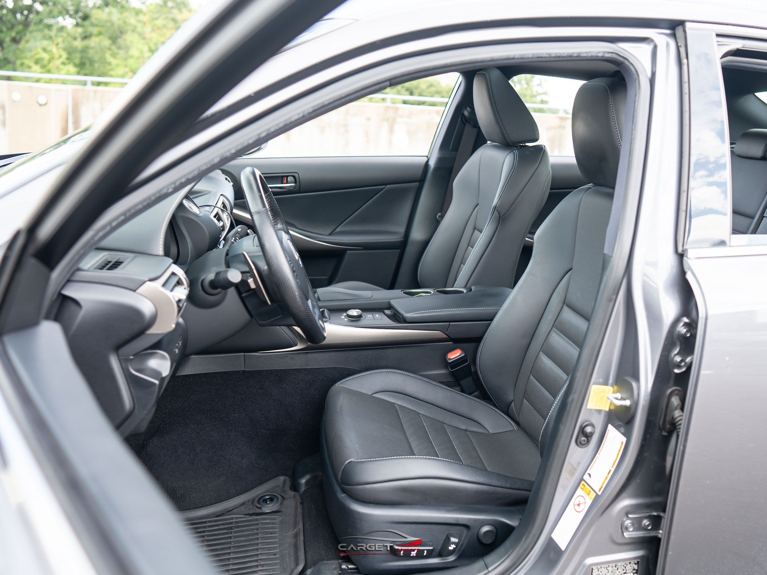 Used 2016 Lexus IS 300 AWD w/ F Sport Package image 16