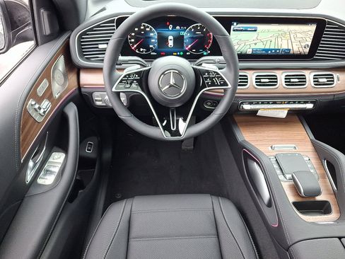 New 2026 Mercedes-Benz GLE 450 4MATIC Coupe image 9