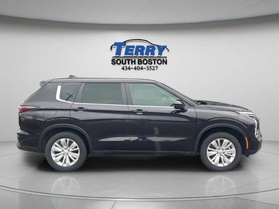 Used 2025 Mitsubishi Outlander ES