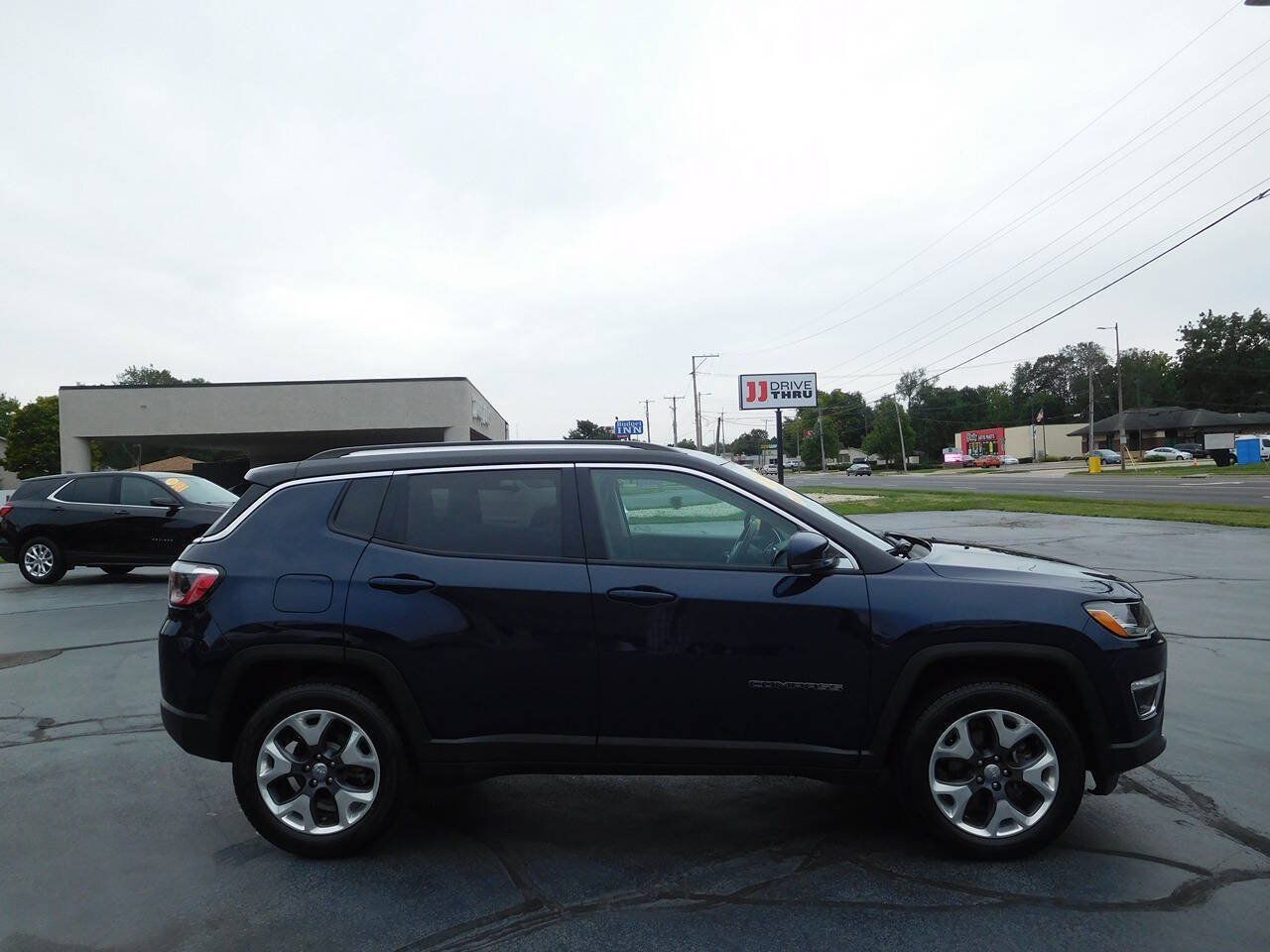Used 2021 Jeep Compass Limited AWD/4WD image 5