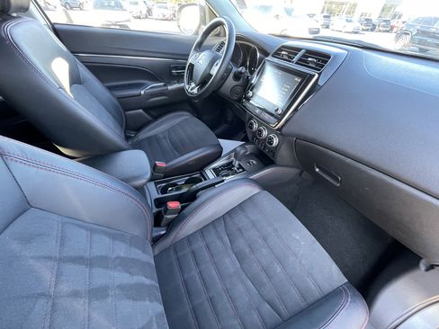 Used 2024 Mitsubishi Outlander Sport AWD image 32