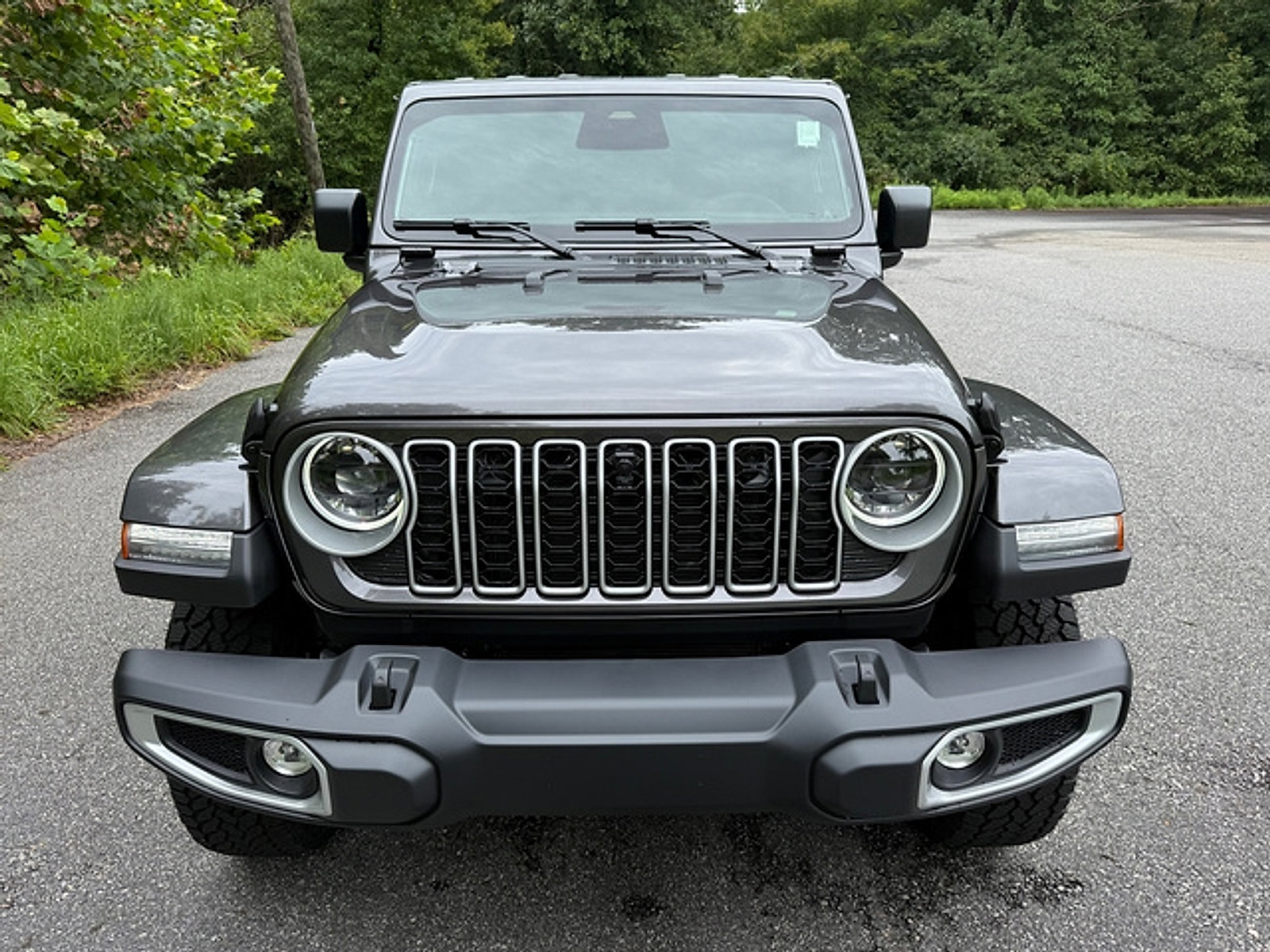 New 2026 Jeep Wrangler Unlimited Sahara AWD/4WD image 4