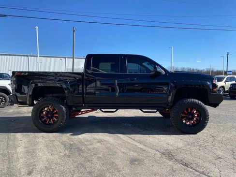 Used 2018 Chevrolet Silverado 1500 LT w/ All Star Edition image 6