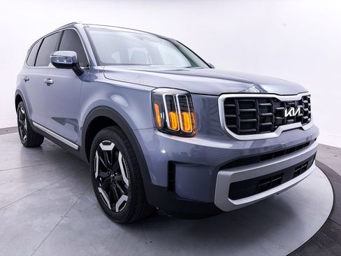 Certified 2024 Kia Telluride S w/ S Sunroof Package FWD image 11