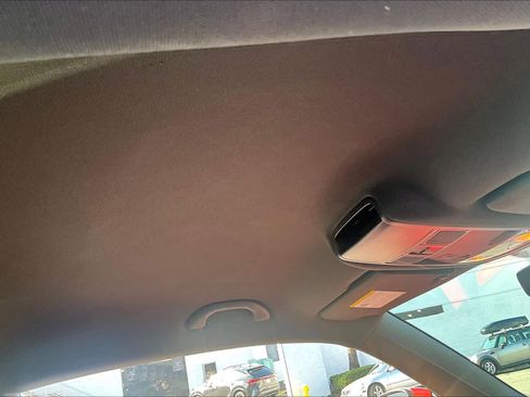 Used 2017 Volkswagen Beetle 1.8T SE image 13