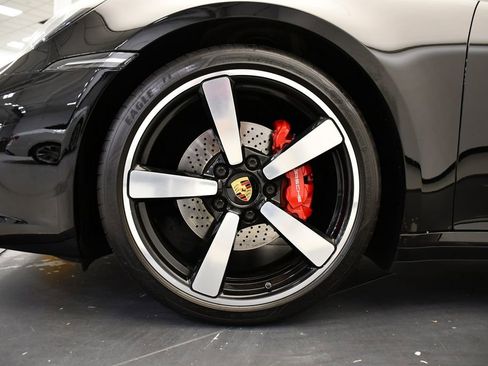 Used 2021 Porsche 911 Carrera image 16