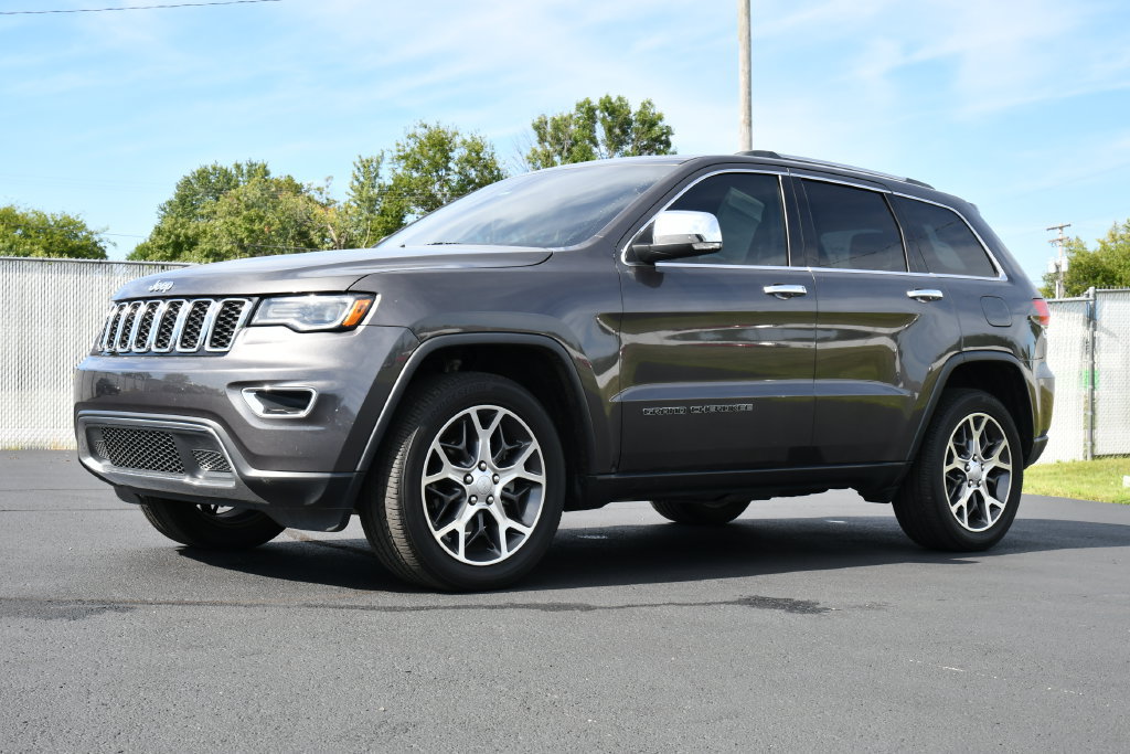 Used 2019 Jeep Grand Cherokee Limited w/ Luxury Group II AWD/4WD image 3