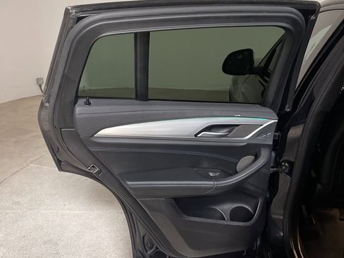 Used 2020 BMW X4 M40i w/ Premium Package image 16