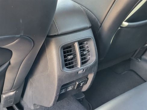 Used 2021 Jeep Cherokee Latitude Lux w/ Comfort/Convenience Group image 27