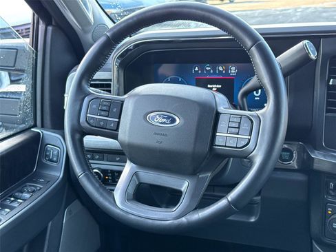 Used 2024 Ford F250 Lariat image 24