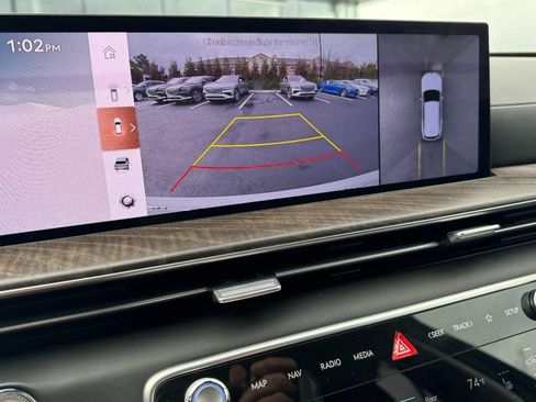 Certified 2025 Genesis GV80 2.5T Prestige image 24