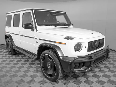 Used 2025 Mercedes-Benz G 63 AMG 4MATIC w/ Night Package Magno image 2