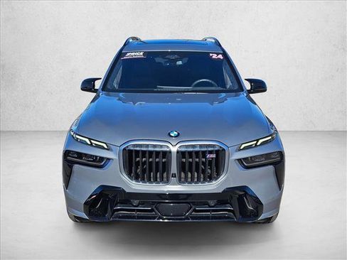 Used 2024 BMW X7 M60i w/ Executive Package image 2