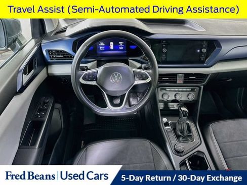 Used 2022 Volkswagen Taos SE w/ Panoramic Sunroof Package AWD/4WD image 27