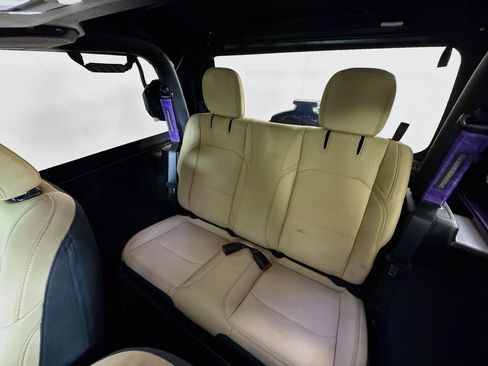 Used 2023 Jeep Wrangler Sport AWD/4WD image 20