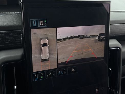 Used 2026 GMC Yukon AT4 Ultimate AWD/4WD image 19