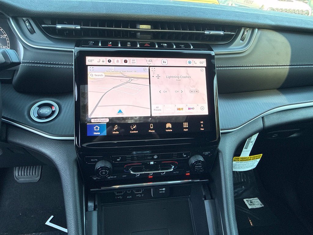 New 2027 Jeep Grand Cherokee Laredo X AWD/4WD image 12