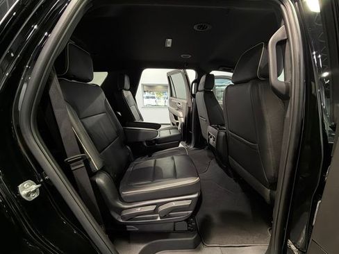 Used 2025 Chevrolet Tahoe Premier AWD/4WD image 14