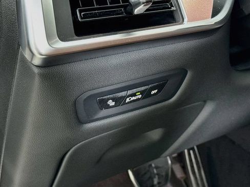 New 2026 BMW X5 xDrive50e AWD/4WD image 10
