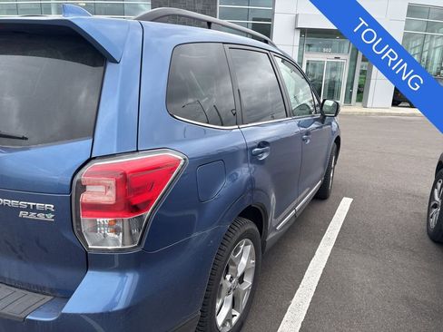 Used 2017 Subaru Forester 2.5i Touring image 6