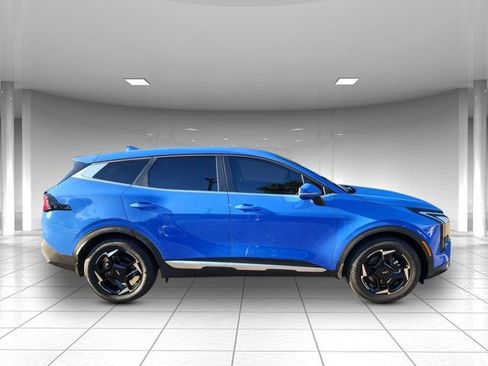 New 2026 Kia Sportage EX image 2
