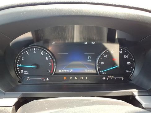 Used 2024 Ford Explorer XLT w/ Equipment Group 202A AWD/4WD image 17