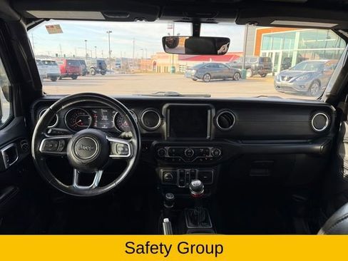 Used 2018 Jeep Wrangler Unlimited Sahara image 12