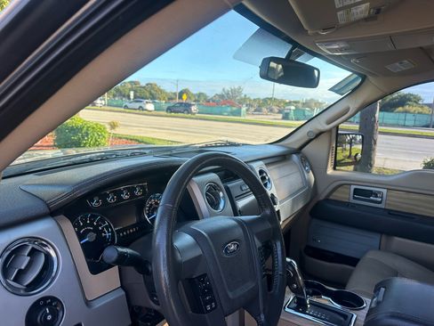 Used 2011 Ford F150 Lariat w/ Lariat Chrome Pkg image 16