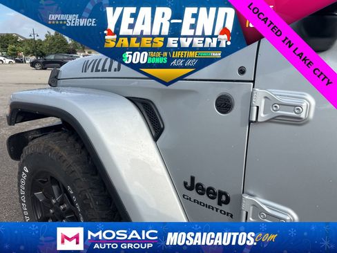 Used 2022 Jeep Gladiator Willys image 38