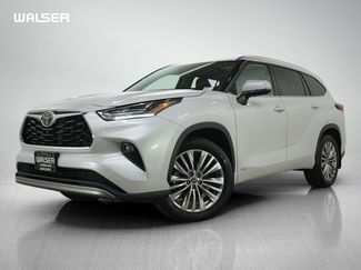 Used 2025 Toyota Highlander Platinum AWD/4WD video 1