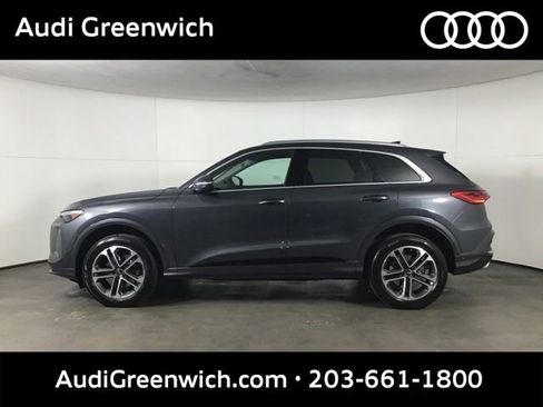 Used 2025 Audi Q5 Premium Plus w/ Premium Plus AWD/4WD image 4
