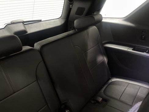 Used 2023 Chevrolet Traverse RS w/ LPO, Floor Liner Package image 23