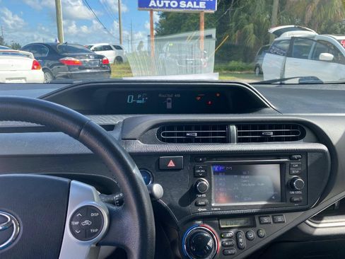 Used 2014 Toyota Prius C Four FWD image 24