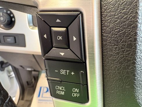 Used 2014 Ford F150 Platinum image 13