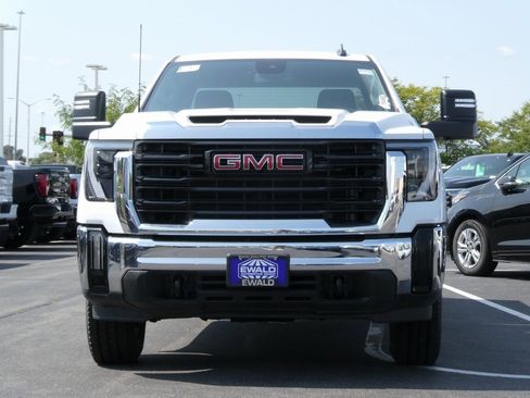 New 2024 GMC Sierra 2500 Pro w/ Convenience Package image 21