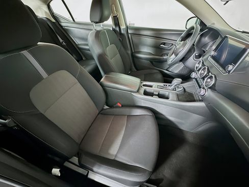 Used 2024 Nissan Sentra SV image 28