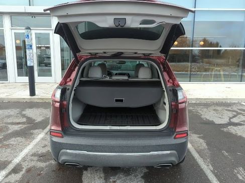 Used 2019 Jeep Cherokee Limited image 4