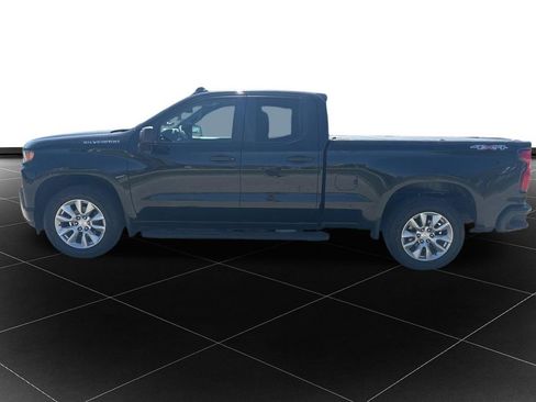 Used 2022 Chevrolet Silverado 1500 Custom image 6