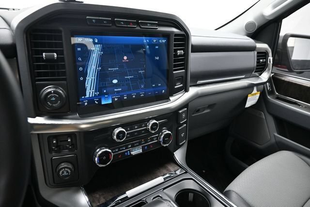Used 2022 Ford F150 Lariat RWD image 11