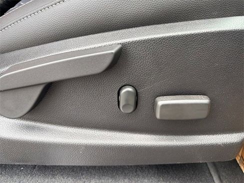 Used 2021 Chevrolet Colorado ZR2 image 36