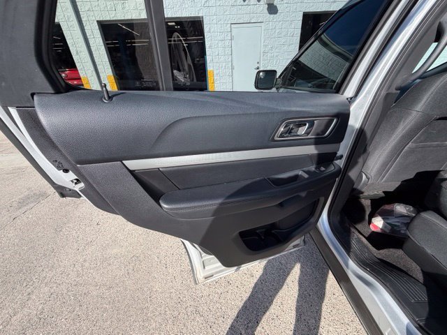 Used 2016 Ford Explorer XLT FWD image 30