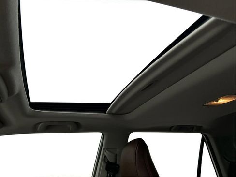 Used 2021 Toyota 4Runner Limited image 22