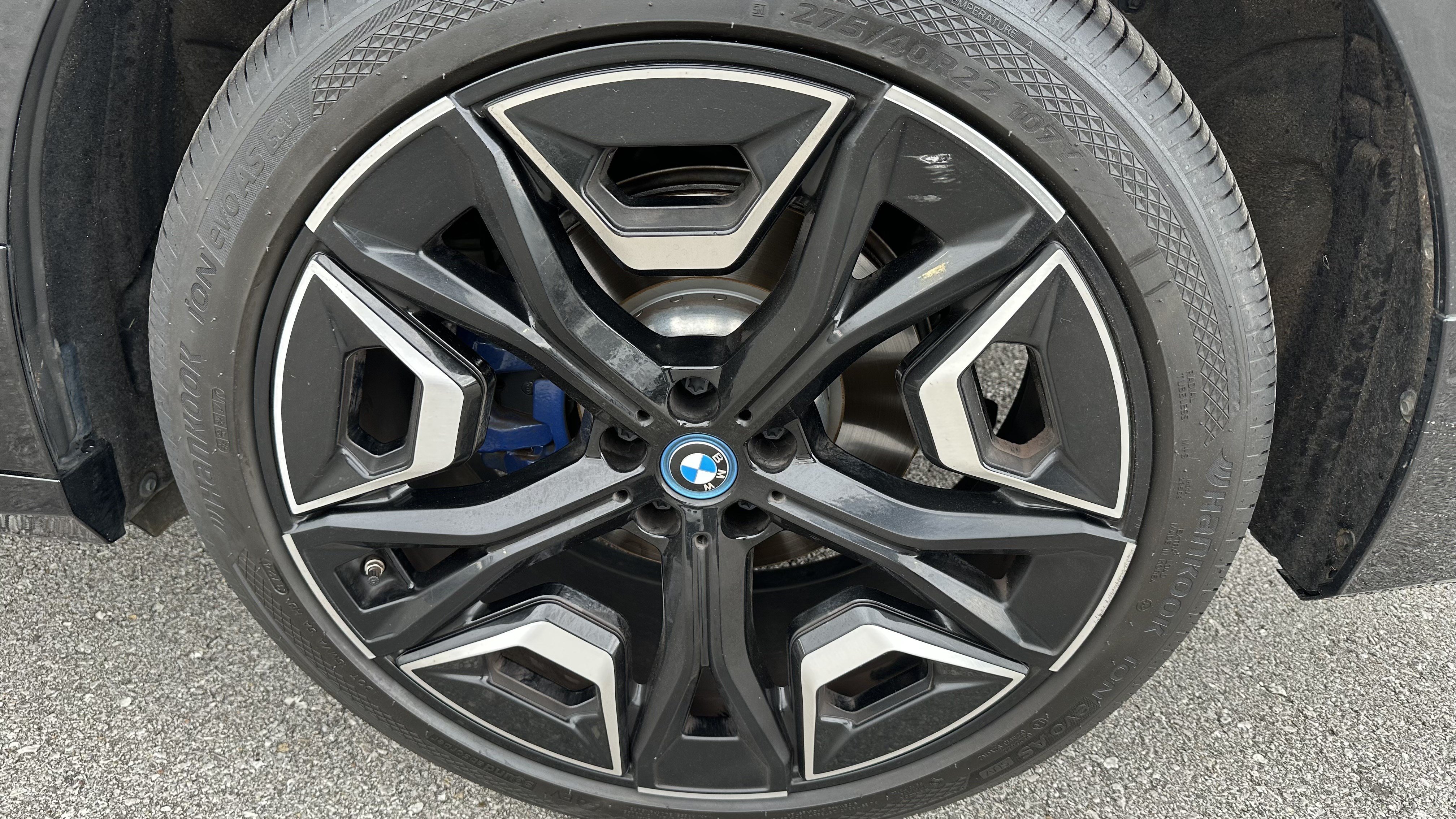Certified 2024 BMW iX xDrive50 w/ Sport Package AWD/4WD image 12