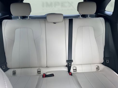 Used 2025 Mercedes-Benz GLA 250 image 11