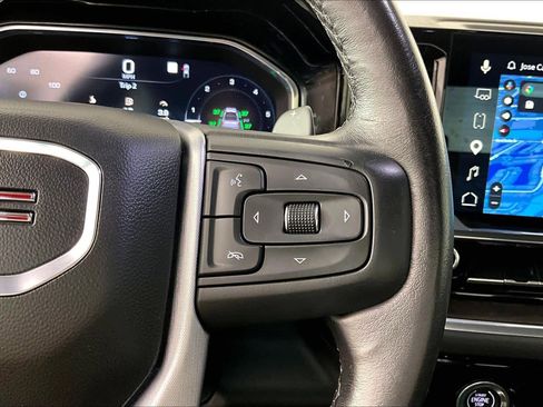 Used 2022 GMC Sierra 1500 SLT w/ SLT Convenience Package AWD/4WD image 24