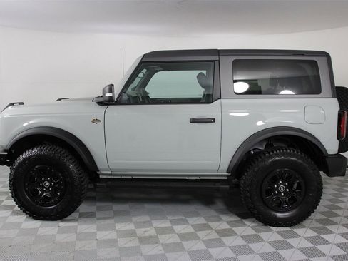 Used 2024 Ford Bronco Wildtrak image 2