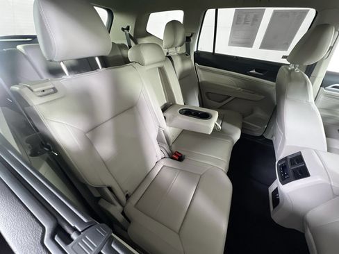 Used 2022 Volkswagen Atlas SE image 25